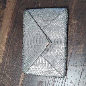 NEW Stella & Dot Clutch